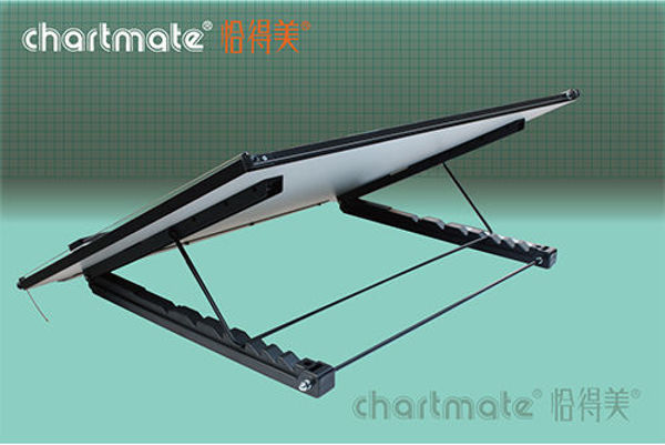 Ratcheting stand with 7 tilt angles (0-45°)